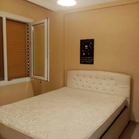 Ladys 2 App Apartment